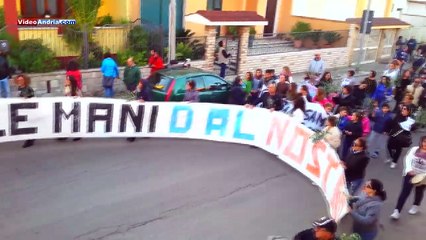 Xylella, centinaia di pugliesi scendono in Piazza contro le eradicazioni imposte dall'UE