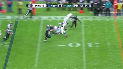 Manuel finds LeSean McCoy for 14 yards