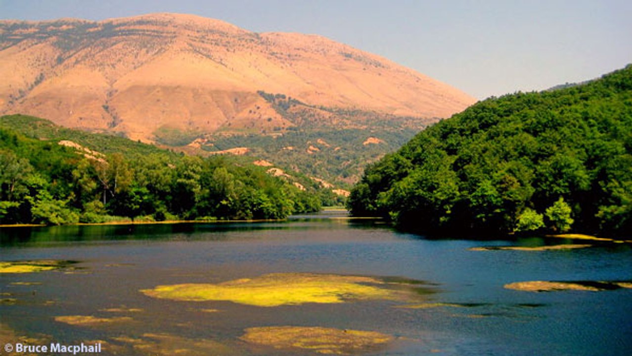 Syri i Kalter - "Blue Eye", Albania