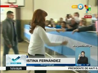 Cristina Fernández recordó a Nestor Kichner al ejercer su voto