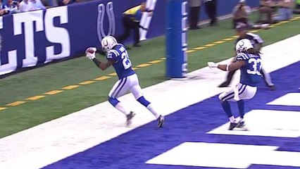 Can't-Miss Play: Davis disconnects in the endzone