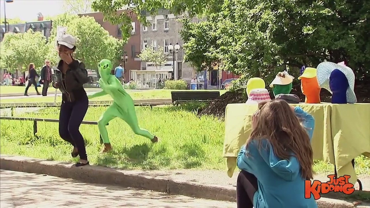 Alien Photoshoot prank !
