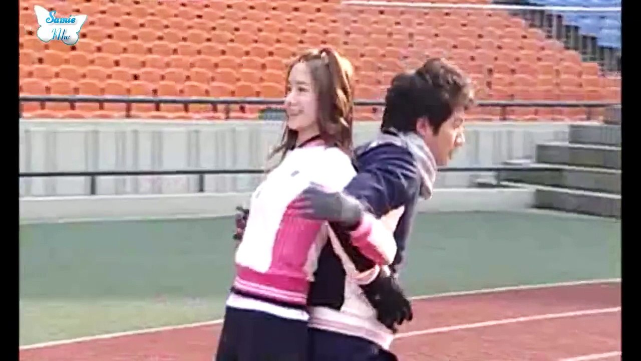 YOONTAE LAUGH Soo Young funny (Enjoy Today SNSD Cut)