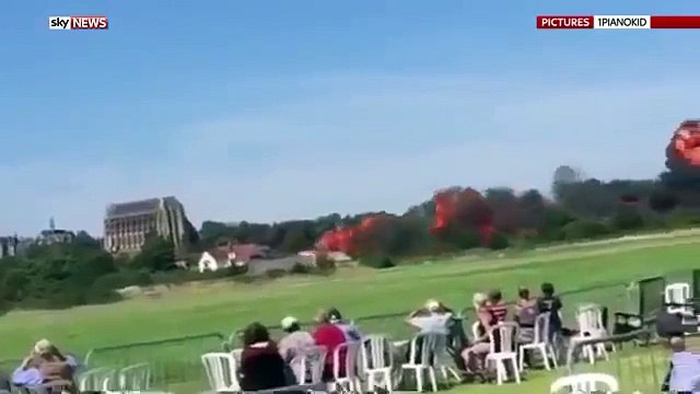 raw footage Plane Crashes At Airshow 7 Dead, Hawker Hunter Crash at West Sussex A27