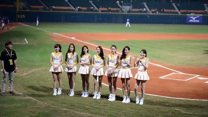 20140325 新莊棒球場兄弟主場開幕 Passion Sisters自我介紹