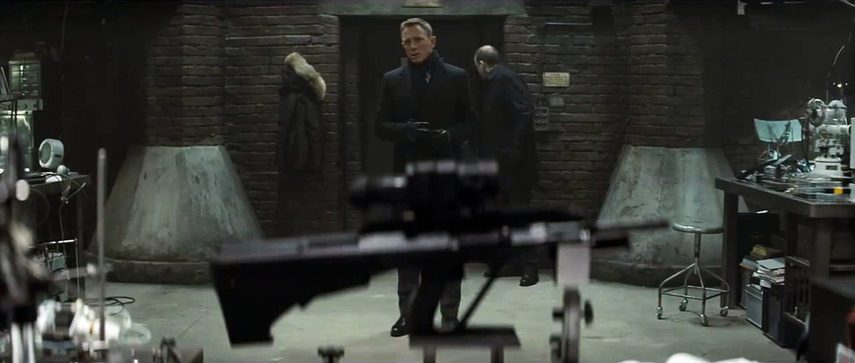 James Bond Spectre - Q's Lab - video Dailymotion