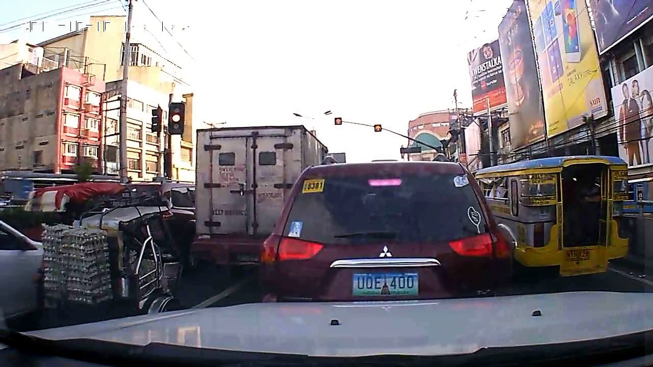 mga pasaway sa quezon blvd papuntang Quiapo