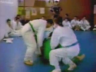 Régis arbitre de karaté