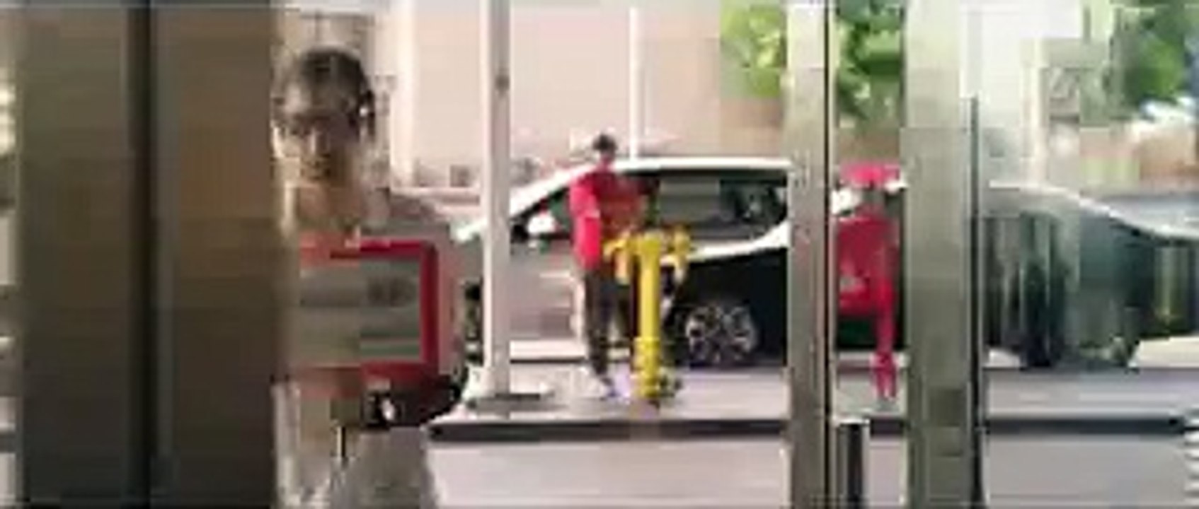 Punjabi Comedy Scene -- Tussi Toilet Ch Miloge -- Binnu Dhillon, Amrinder Gill & Yuvraj Hans