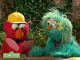 Sesame Street: Elmos Card Blows Away