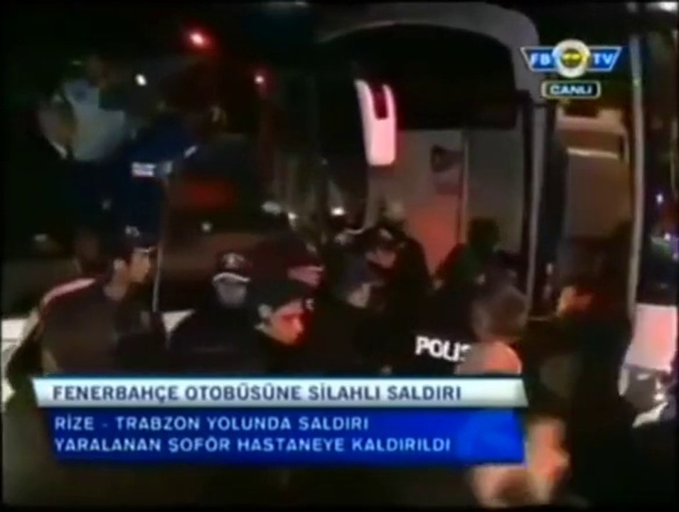 Fenerbahçe Takım Otobüsüne Silahlı Saldırı!!!!!!! Olay Yerinden İlk Görüntüler 2015