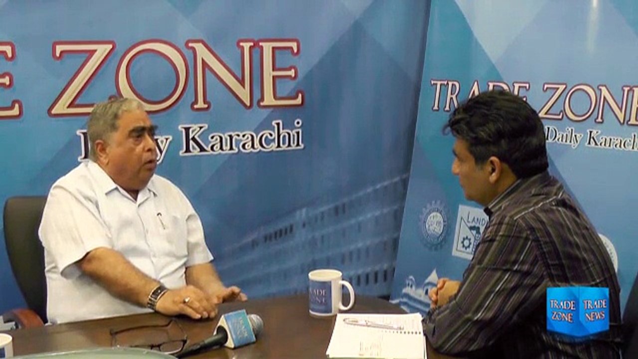 A.K. Memon hosting forum S.M. Naeem - Chairman PASPIDA Central (2015-2016) discussing at Trade Zone Forum.