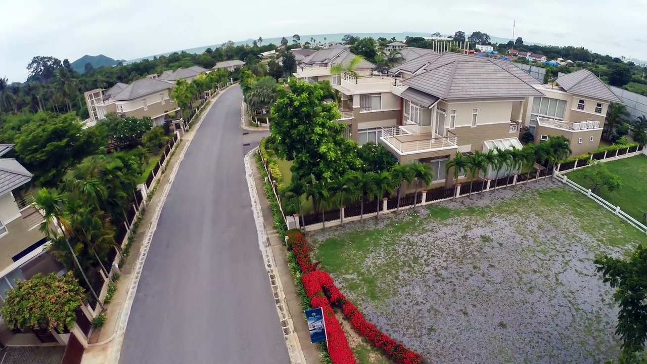 Phantom Studio - Baan Talay
