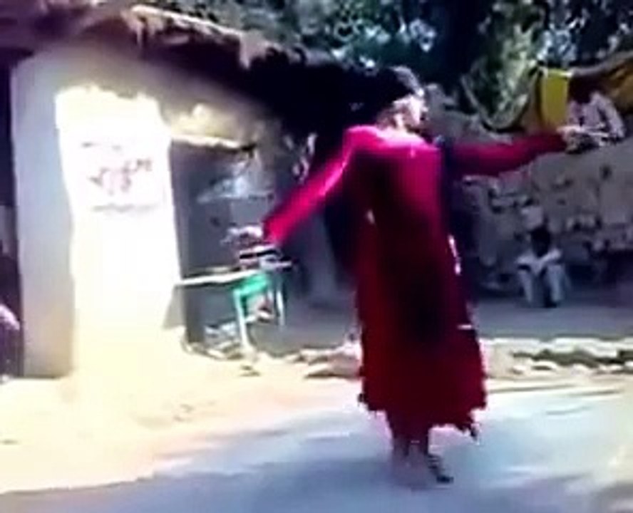 Pashto Girl Dance Outside - 2015