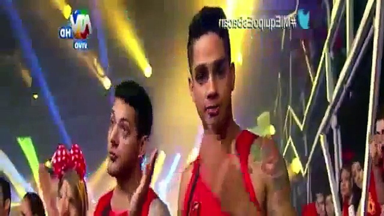 COMBATE 14-08-15 SHIRLEY ARICA EN COMBATE