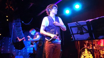 «Девчонка-девчоночка» А.Бон (Москва, «16 тонн», 30.08.2015) (Lucky Cola)