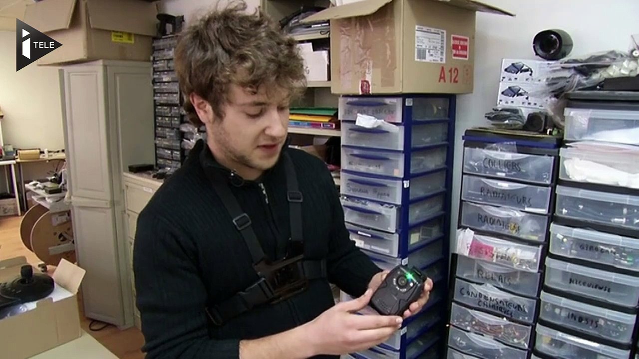 Des "caméras piétons" sur les policiers pour lutter contre le contrôle au faciès