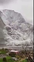 Real Footage of Massive Land Sliding in Pakistan Earth Quake 2015