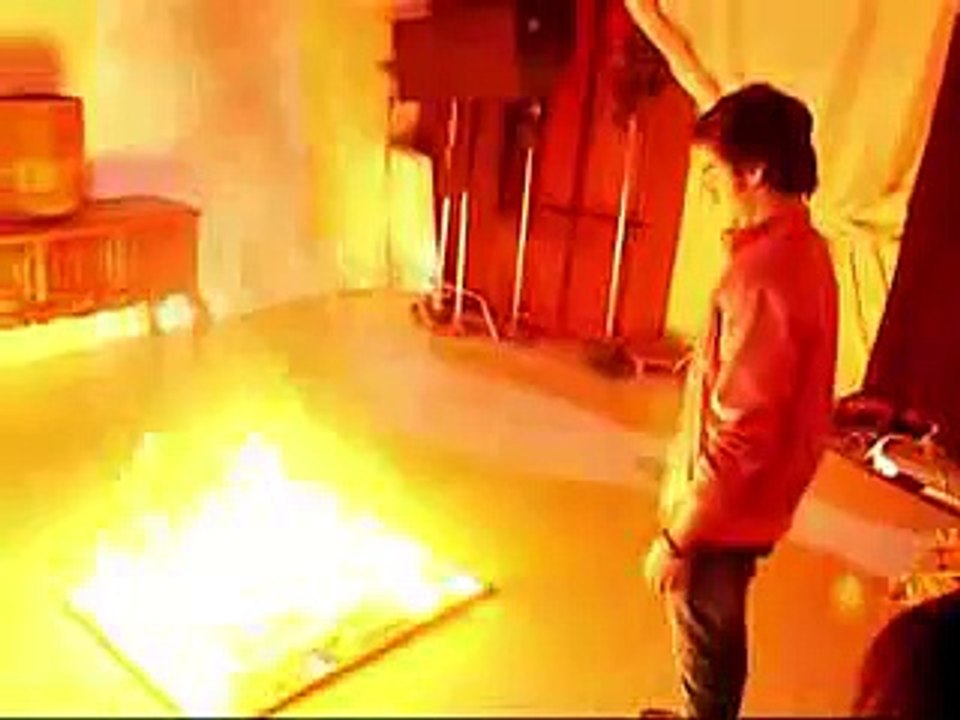 Thapki ne Kiya Bihaan ko Talak dene ka Faisla jis se Bihaan ne Lagai Khud ko Aag - 26 october 2015 - Thapki Pyaar Ki