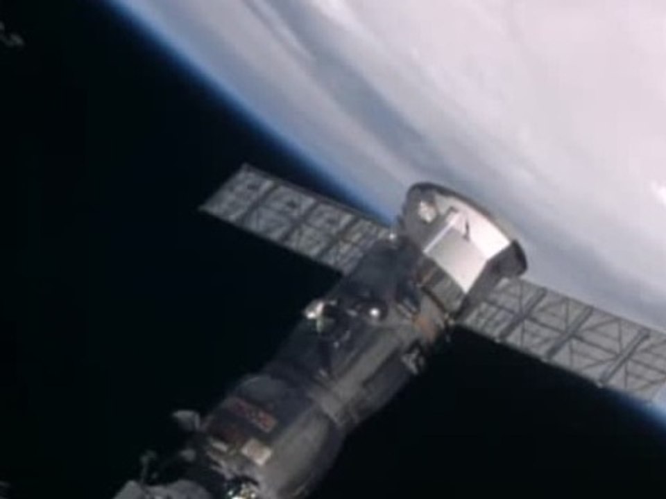 Time Lapse: ISS captures Hurricane Patricia from space