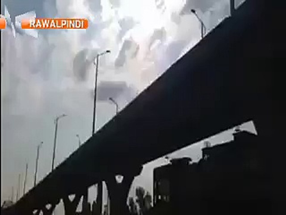 Rawalpindi Metro Bus Bridge Is Shaking During Earthquake On 26 October 2015