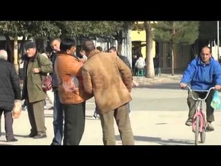 Cërrik, 80 % e banorëve janë të papunë  - Ora News- Lajmi i fundit-