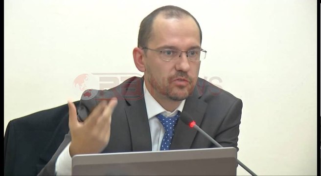 Uji i pijshëm, humbjet në rrjet dhe shpërdorimi mbi 60 %, kërkohen investime- Ora News
