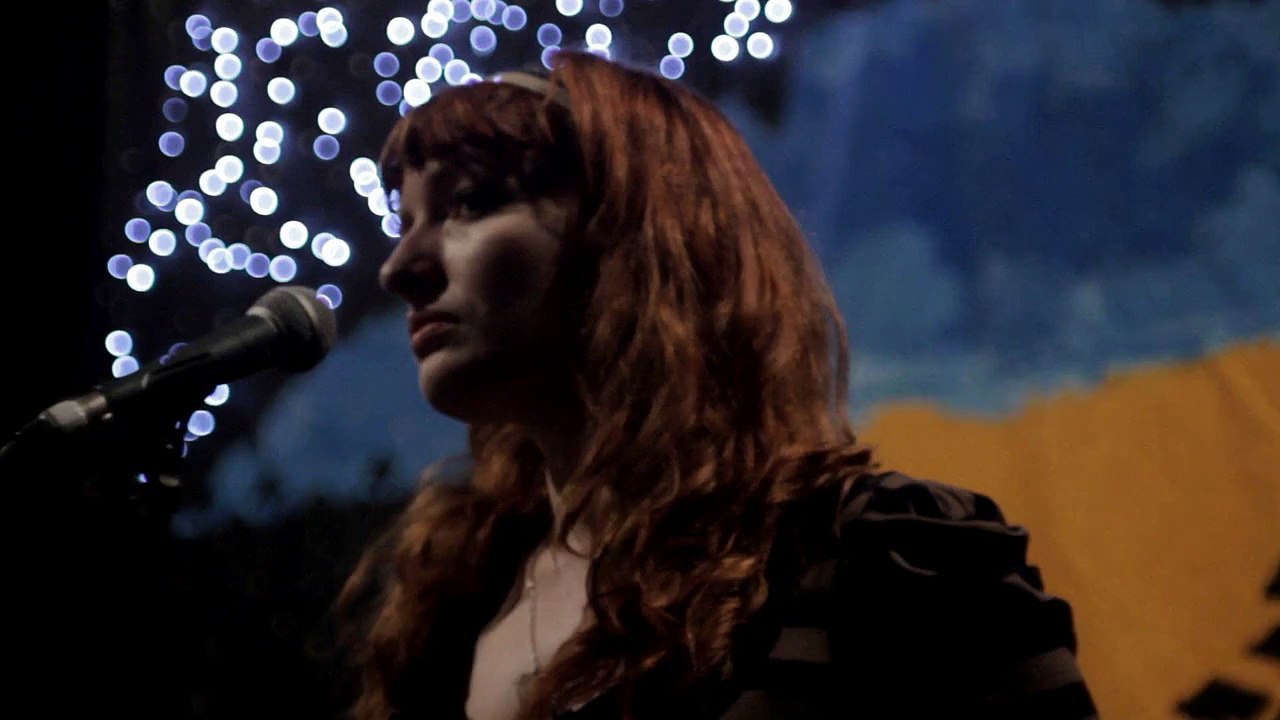 Passenger - Let Her Go HD Official Video Song