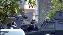 Diyarbakır'da hücre evine operasyon: Çatışma anı kamerada
