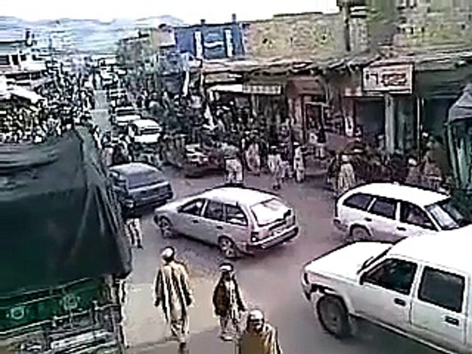 آپریشن ضربِ عضب سے پہلے وزیرستان میں تحریکِ طالبان پاکستان کے خوارج جنگجو کس طرح کھلے عام اسلحہ کی نماش کرتے تھے