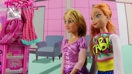 Anna Saves Elsa from Marrying Hans with Kristoff and Jack Frost. DisneyToysFan