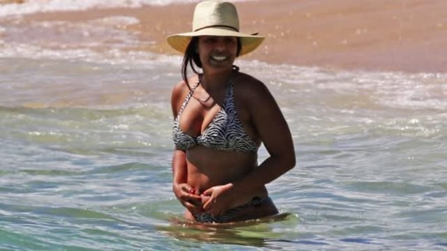 Sanaa Lathan Struts Bikini Bod in Hawaii