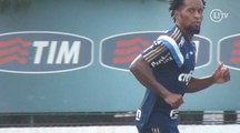 Zé Roberto manda bomba de primeira e faz belo gol em treino do Verdão