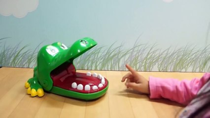 パーティーおもちゃ スーパーイタイワニーで遊ぶParty toy