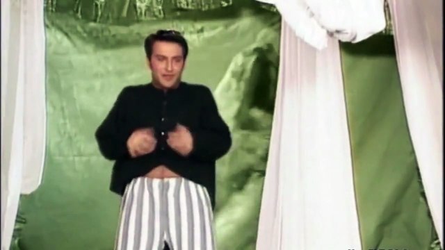 Tarkan - Gül Döktüm Yollarına