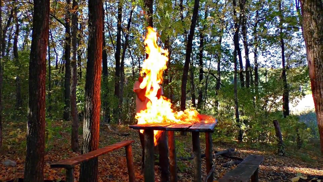 Des tarés jouent avec du propane et du coca et en font des roquettes!