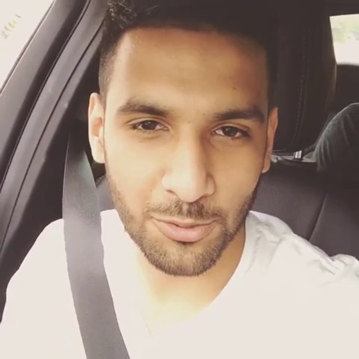 Teaching my white friend Urdu...