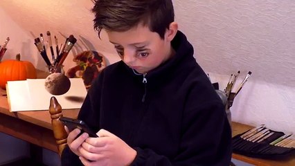 Ce papa a réalisé le maquillage d'Halloween le plus flippant de l'année