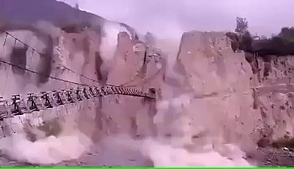 شدید زلزلے کے وقت کے مناظر