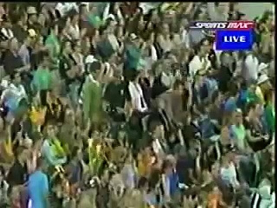 Funniest field set ever in Cricket -