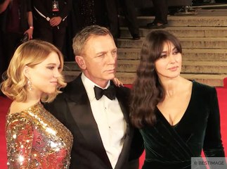 Exclu Vidéo : Daniel Craig : séducteur auprès de ses James Bond Girls !