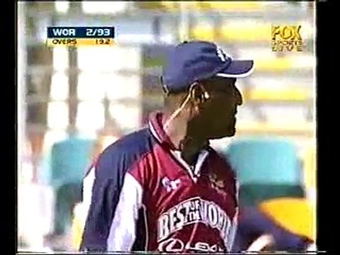 VIV RICHARDS faces SHANE WARNE - RARE FOOTAGE- legend vs legend -