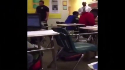 Une lycéenne noire brutalisée dans sa classe par un policier aux États-Unis