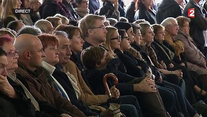 Accident de Puisseguin : "L'enquête sera menée jusqu'au bout", promet Hollande