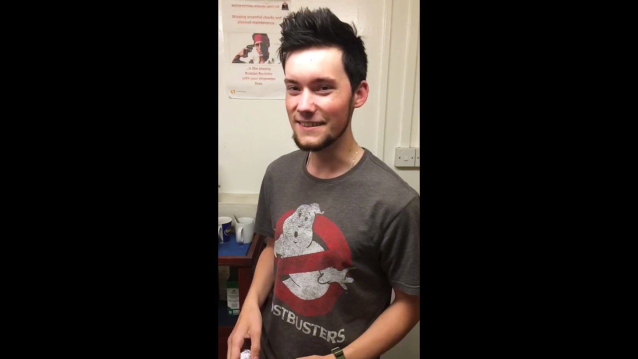 Guys with 'amazing' throwing skills show off trick shots