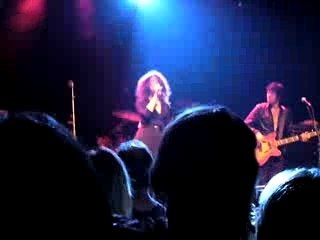 A. Pauly : L'amour avec un con (live)