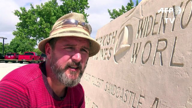US sandcastle sets Guinness World Record for height