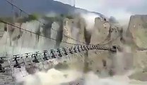 یہ ویڈیو دیکھ کر گلگت میں زلزلے کی شدت کا اندازہ لگایا جاسکتا ہے۔