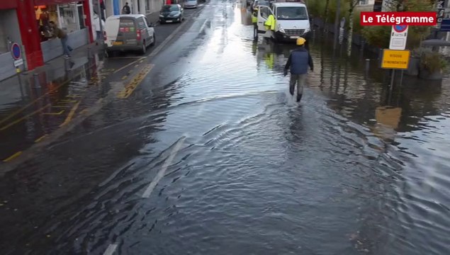 Landerneau. L'Elorn déborde en centre-ville