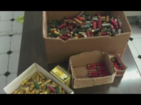 Nola (NA) - Proiettili, droga e soldi falsi in casa: un arresto -live- (27.10.15)
